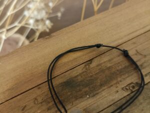 Bracelet noir – spirée